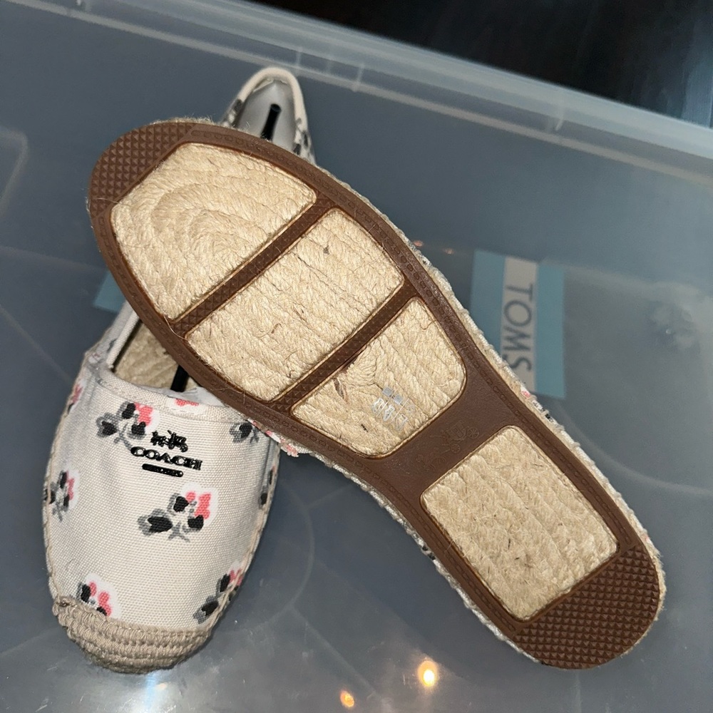 Coach Espadrilles Flats - Picture 3 of 5